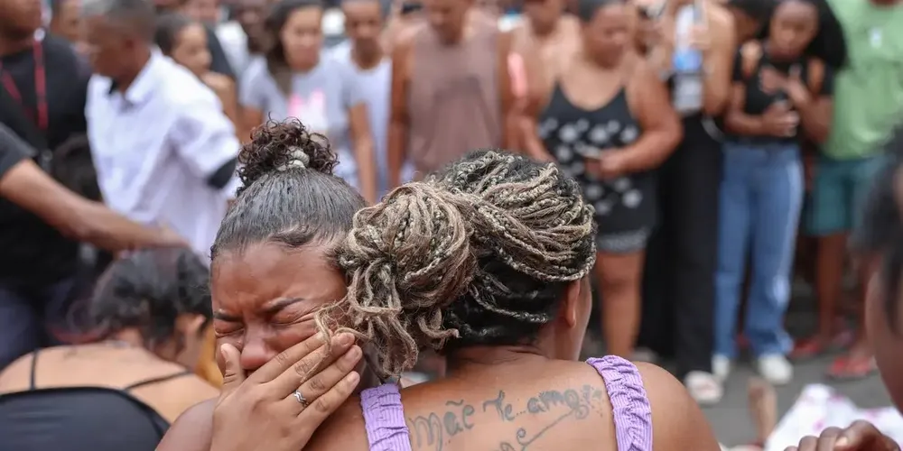Imagem ilustrativa da imagem Mães de mortos questionam operação no Rio: 'Arrancaram o braço dele'