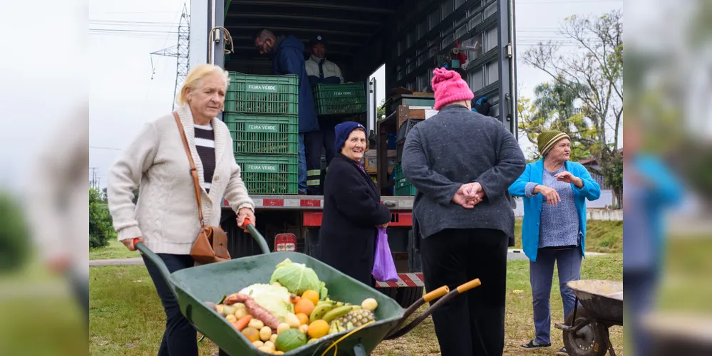 Equipes do Feira Verde estarão trocando recicláveis por frutas, verduras e legumes