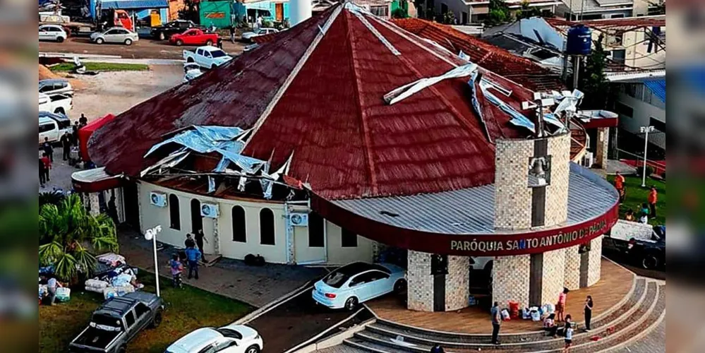 30% dos moradores estavam na missa