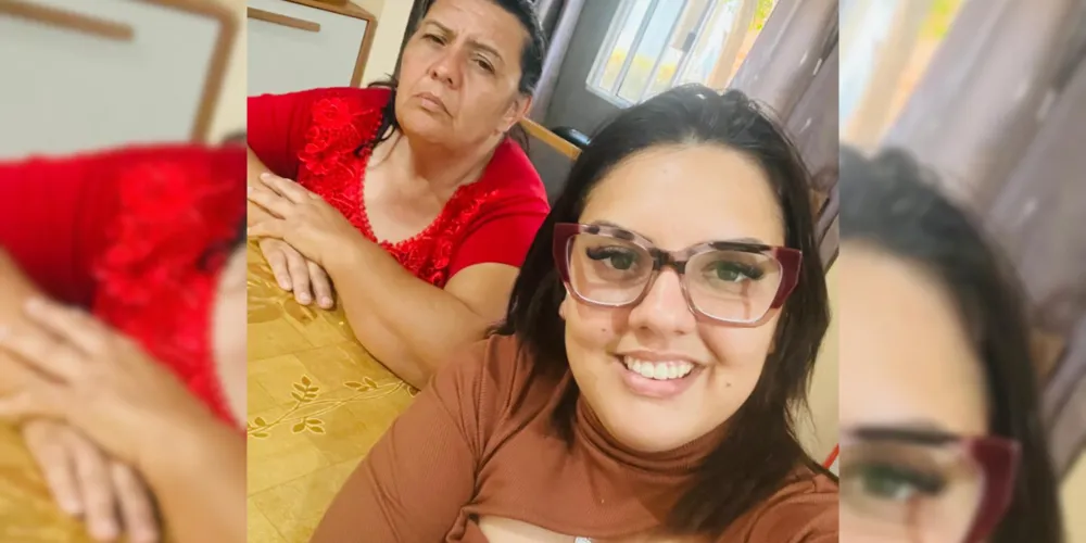 Ester Martins ao lado de sua filha
