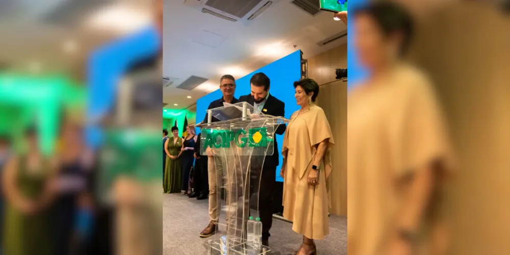 A prefeita de Ponta Grossa, Elizabeth Schmidt e o presidente da Câmara, Julio Küller estiveram presentes no evento