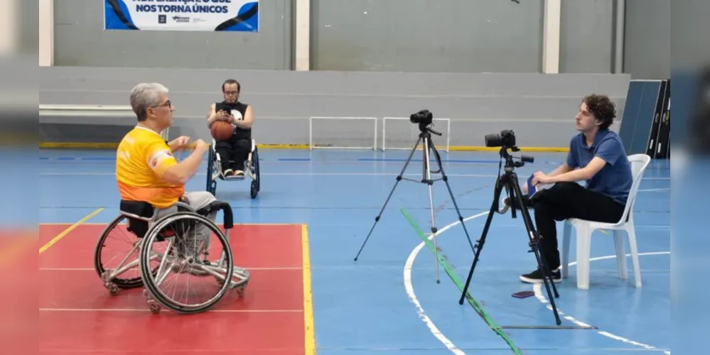O basquete em cadeira de rodas, natação paradesportiva, goalball e golf-7 são os esportes presentes no microdocumentário