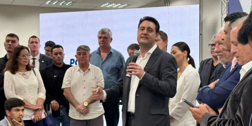 Inauguração ocorreu por volta das 10h da manhã desta terça