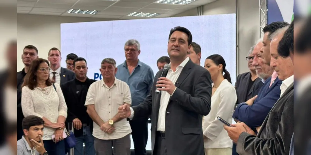 Inauguração ocorreu por volta das 10h da manhã desta terça