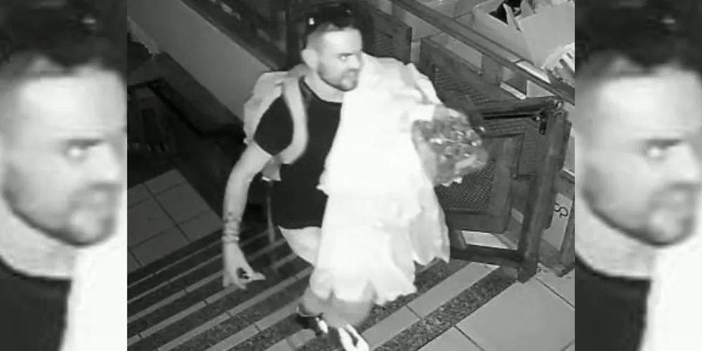 Imagens mostram dupla invadindo loja de calçados