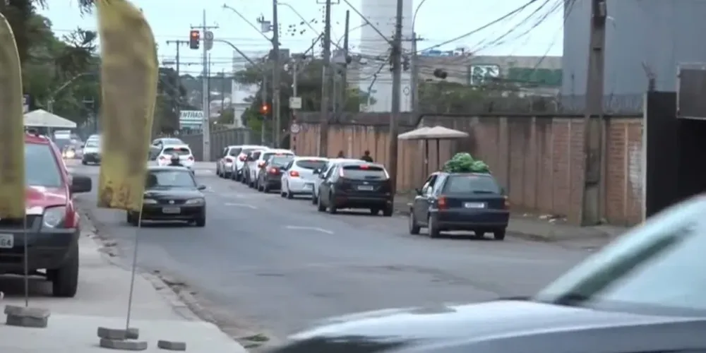 A PM fez patrulhamento pela região na tentativa de localizar o autor dos tiros