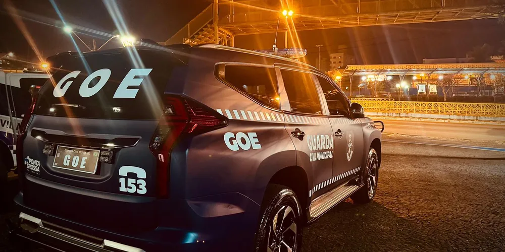 Equipe se deslocou até a Delegacia de Polícia para realizar a entrega do entorpecente e dos objetos apreendidos