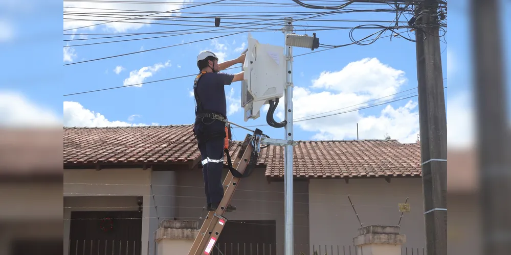Equipes trabalham na instalação desde o dia 19 de novembro
