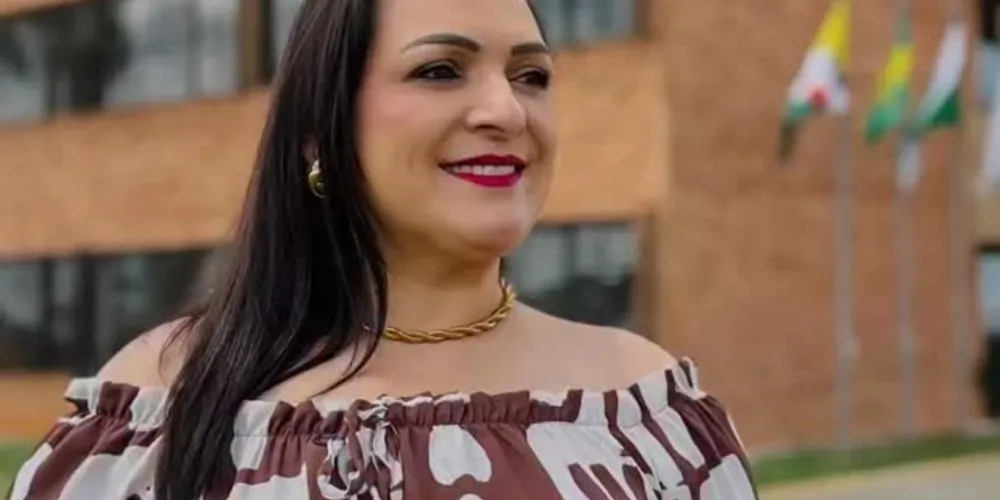 Elisangela Pedroso divulgou a programação