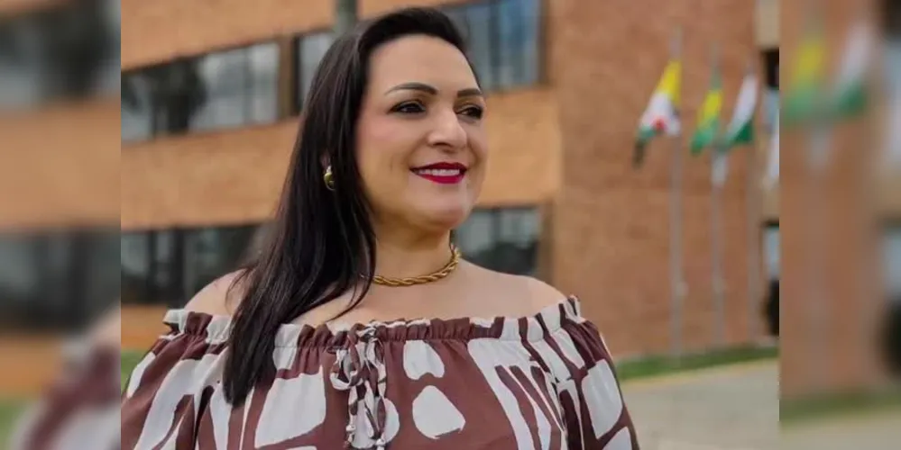 Elisangela Pedroso divulgou a programação