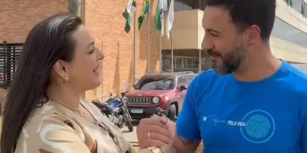 Elisangela Pedroso e Deleon Betim anunciaram o projeto