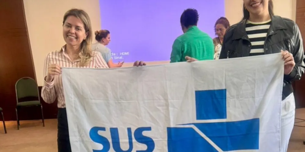 Representantes do Consórcio Intermunicipal de Saúde dos Campos Gerais (CimSaúde) esteve presente