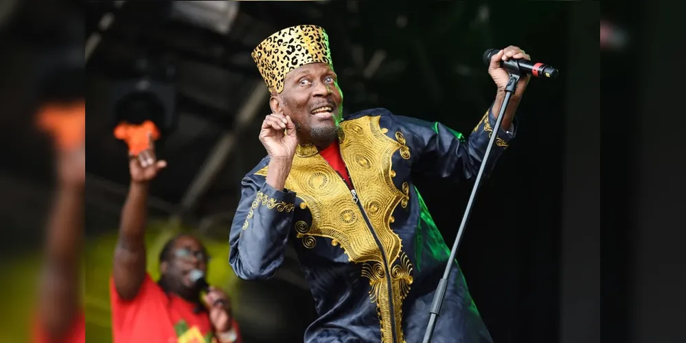 Jimmy Cliff, ícone do reggae, morreu aos 81 anos.
