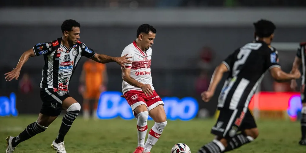 Jogou aconteceu o Estádio Rei Pelé, em Maceió neste domingo