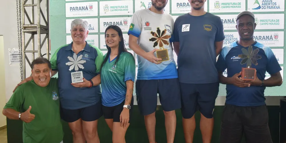 Pódio da colocação geral da competição; Ponta Grossa ficou com a bronze