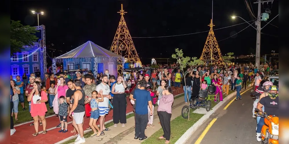Festa para receber a visita do Papai Noel no Lago de Olarias em 2024