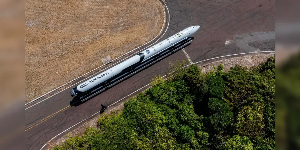 Após a decolagem, a avaliação de trajetória permanece sendo feita