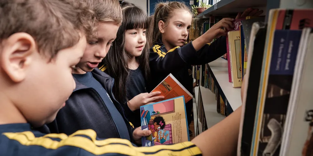 Saiba como estimular o aprendizado e o hábito de leitura com seus filhos