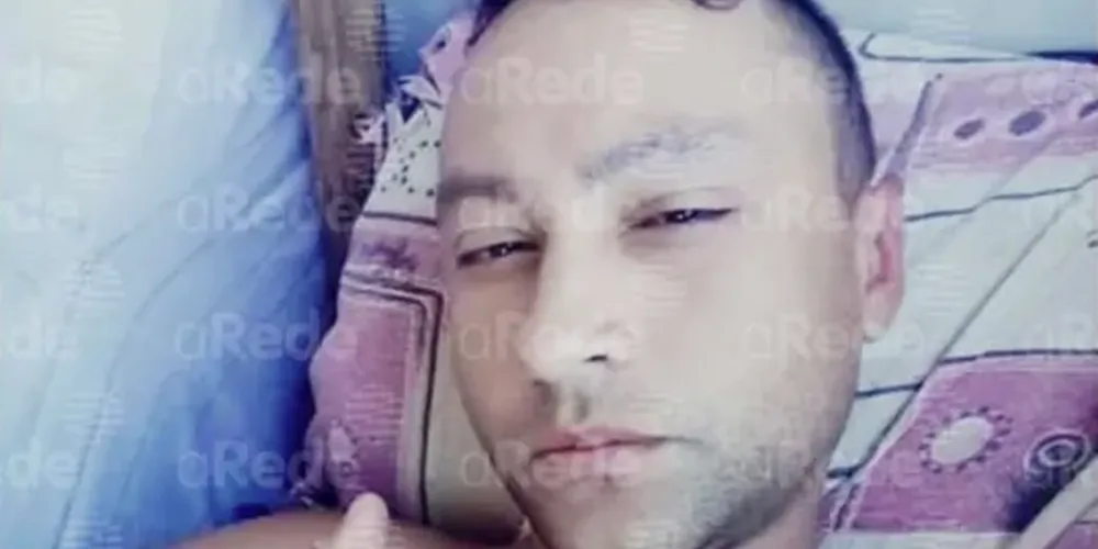 Luiz Eduardo de Paula Grochoviski, de 30 anos, não resistiu aos ferimentos e morreu no local do crime