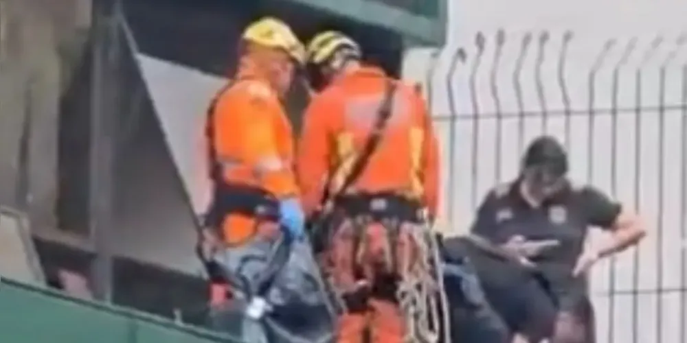 Uma testemunha que trabalha próximo ao hotel relatou ter ouvido os pedidos de socorro da menina