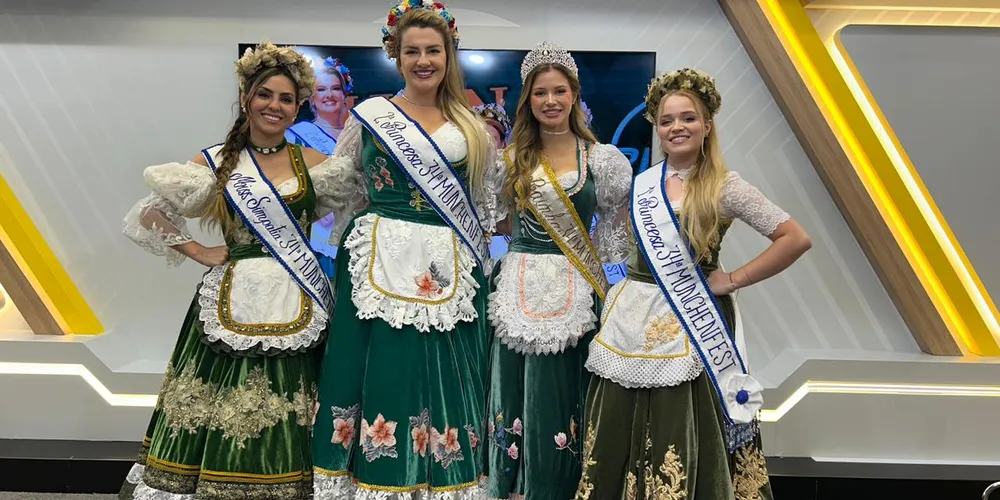 Na foto: Daniele França, Gabriela Miranda, Kiara Paes e Emanuelly Alves