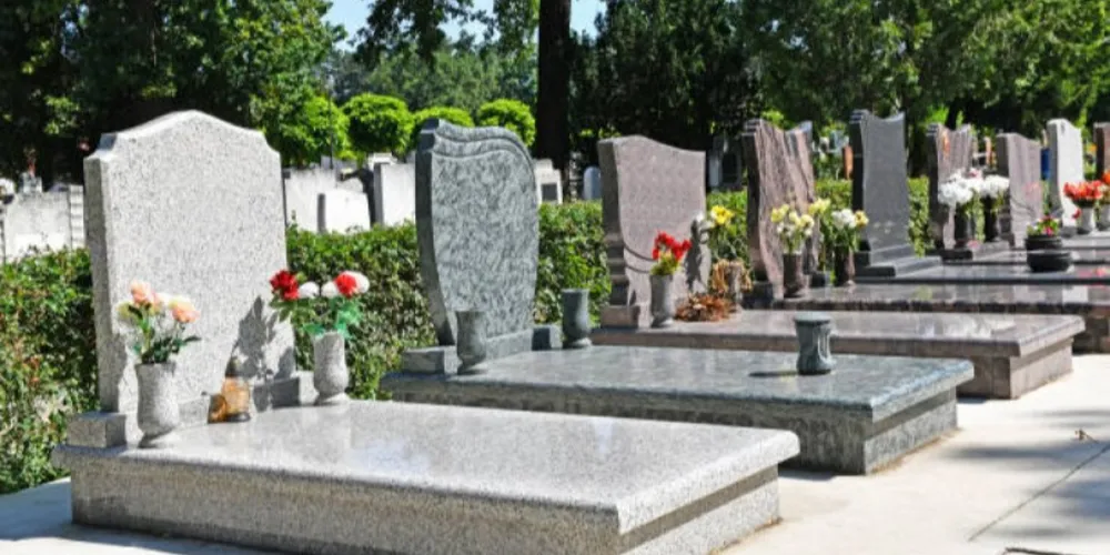 Prazos para a manutenção dos túmulos se encerram neste sábado (1°)