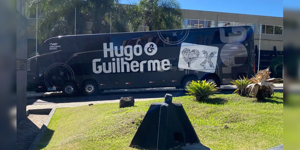 O último sucesso da dupla é “Ama um maloqueiro”