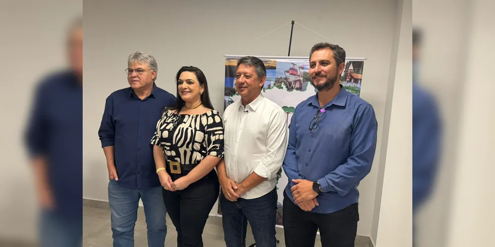 A cerimônia também celebrou a inauguração da nova sede da Associação dos Municípios dos Campos Gerais
