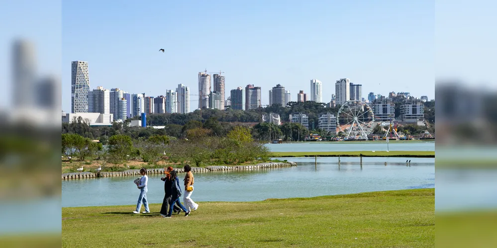 Os dias chuvosos também deixaram as temperaturas mais baixas