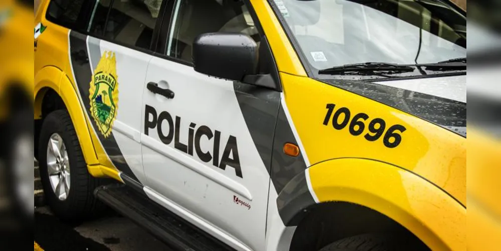 A Polícia Militar isolou a área para preservar a cena do crime