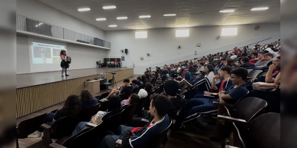 A Doutores Palhaços - SOS Alegria é uma organização sem fins lucrativos dedicada à promoção da arte do palhaço