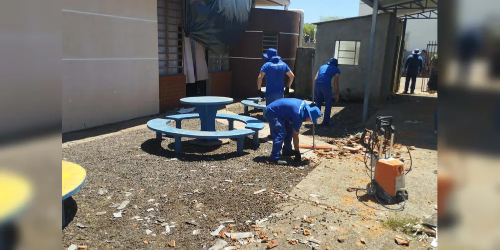 Neste momento, 14 pessoas privadas de liberdade atuando na cidade, acompanhados por monitores da Polícia Penal