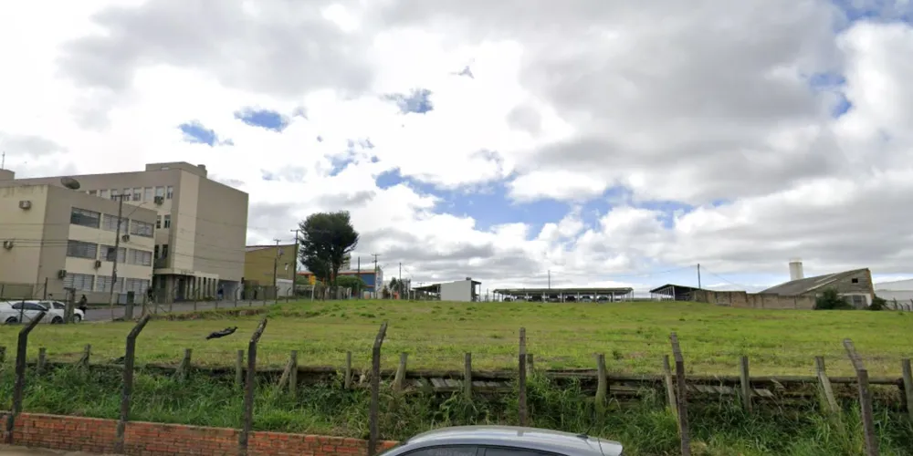 O empreendimento ficará localizado ao lado do Fórum Municipal