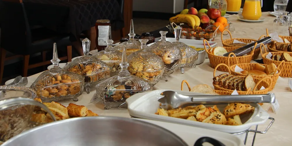 Buffet oferece experiência gastronômica completa