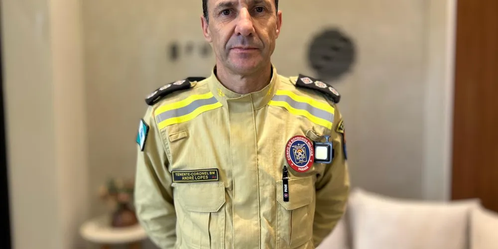 Tenente-coronel André Lopes, do 2º Batalhão de Bombeiros de Ponta Grossa