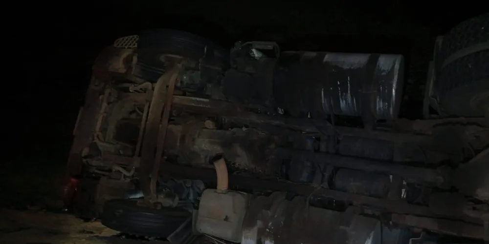 Apesar do susto, o acidente só resultou em danos ao veículo