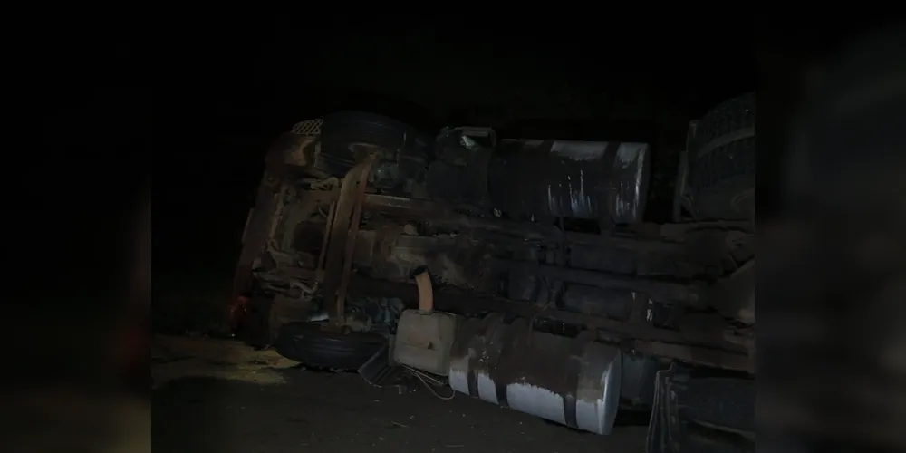 Apesar do susto, o acidente só resultou em danos ao veículo