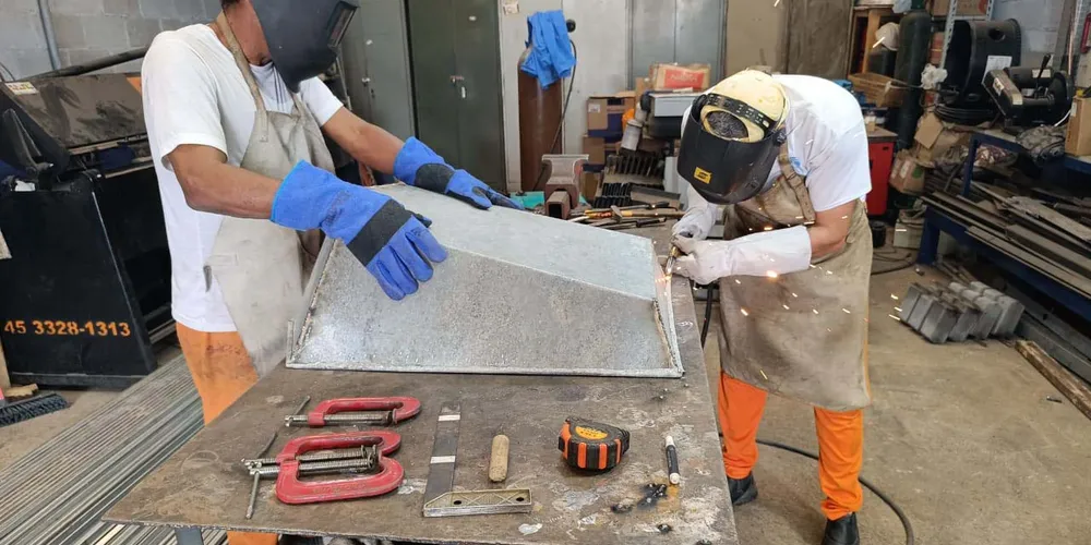 Atualmente, 15.015 pessoas privadas de liberdade participam de atividades laborais no Paraná