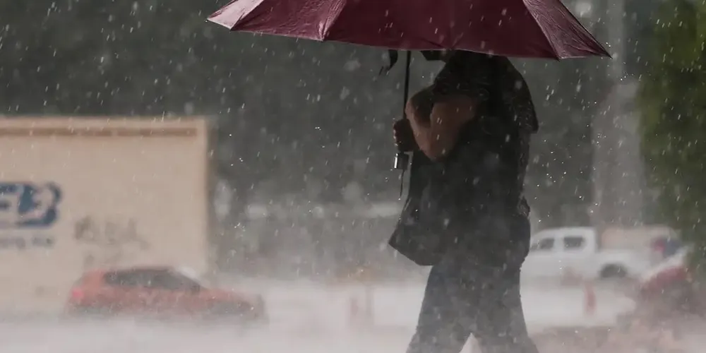 Chuva deve ocorrer entre a manhã e a tarde, podendo se estender ao longo da noite