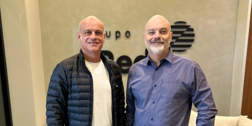 CEO do Parada Vendrami, Vinícius Vendrami Malucelli, junto com seu irmão e também CEO, Antonio Vendrami Malucelli