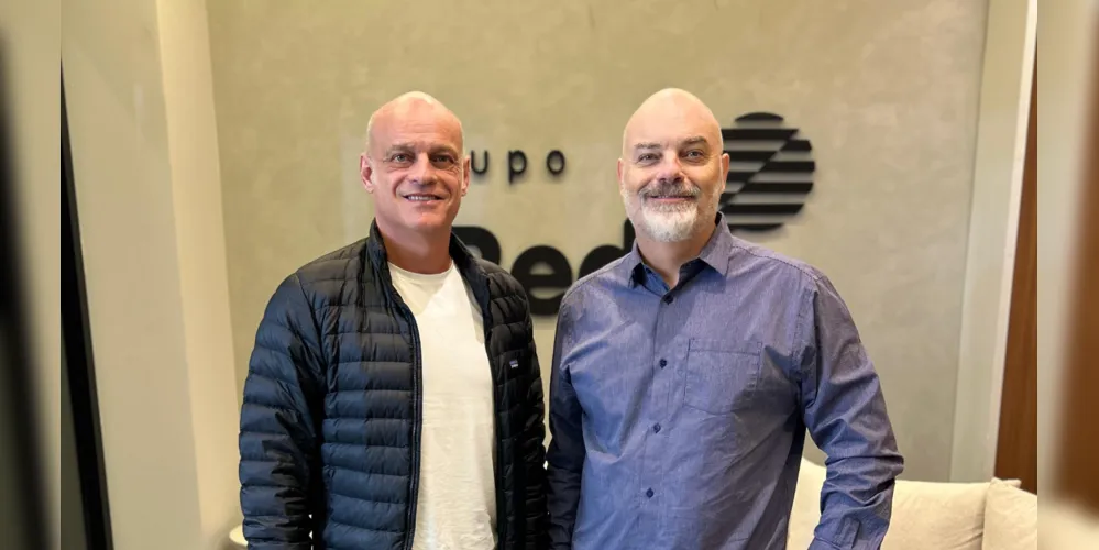 CEO do Parada Vendrami, Vinícius Vendrami Malucelli, junto com seu irmão e também CEO, Antonio Vendrami Malucelli