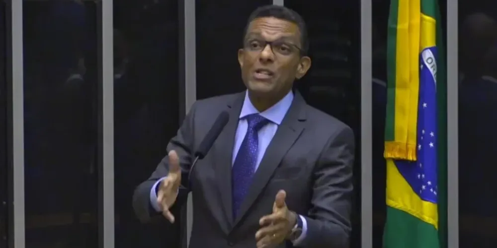 Deputado federal Otoni de Paula