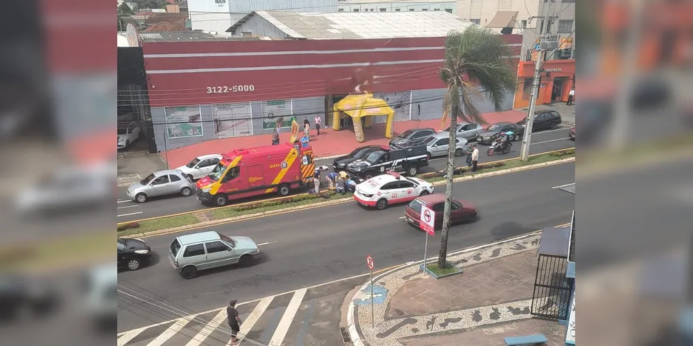 Acidente aconteceu na avenida Ernesto Vilela, região da Nova Rússia