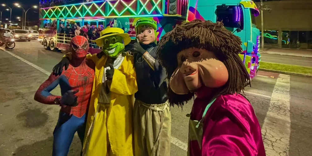 Presente em dezenas de cidades paranaenses, a Carreta da Alegria é um dos espetáculos itinerantes mais tradicionais