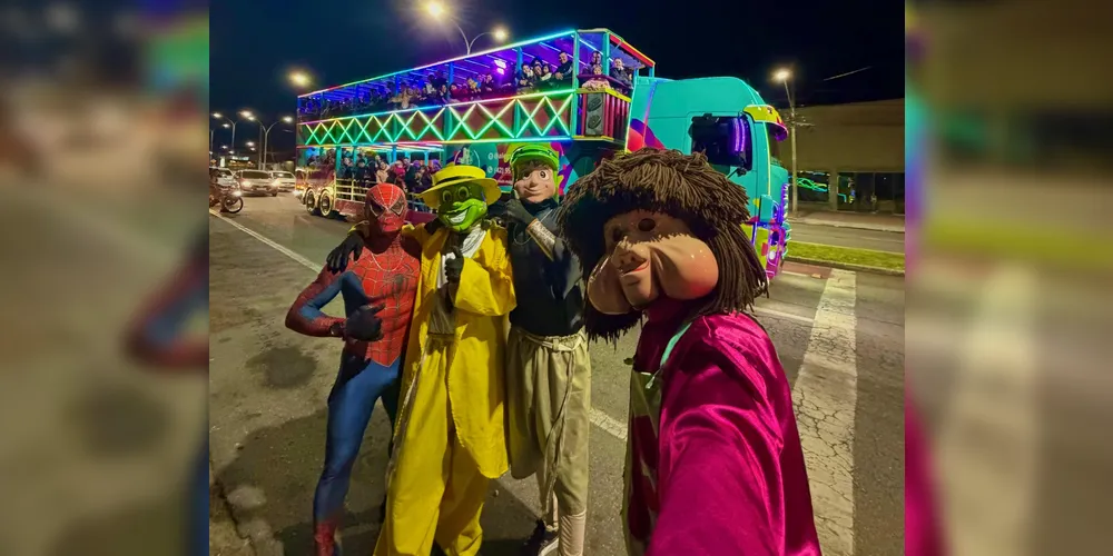 Presente em dezenas de cidades paranaenses, a Carreta da Alegria é um dos espetáculos itinerantes mais tradicionais