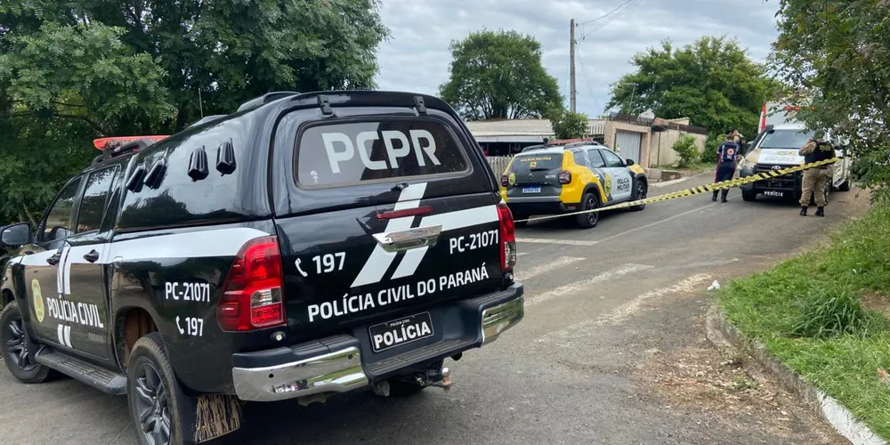 Equipes da Polícia Civil e Militar estiveram no local