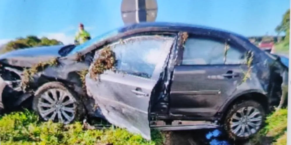 Um Toyota Corolla esteve envolvido no acidente