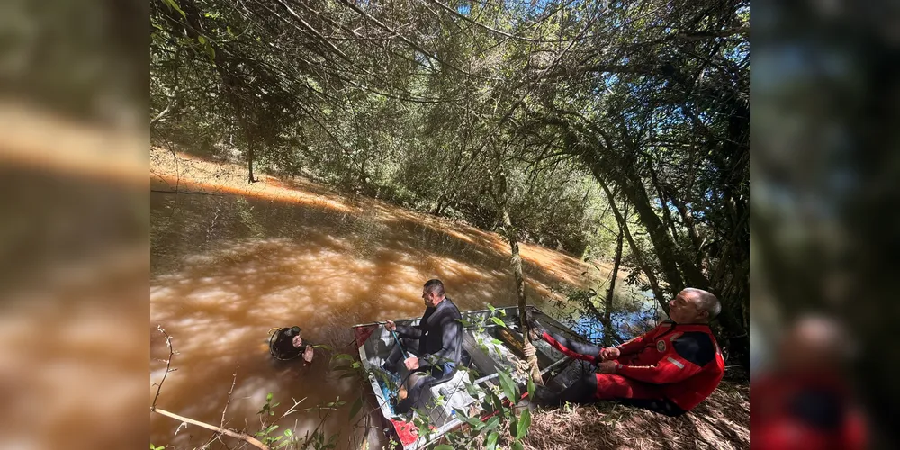 Corpo de Bombeiros de Irati deu apoio à Polícia Militar para realizar a busca pelo cadáver