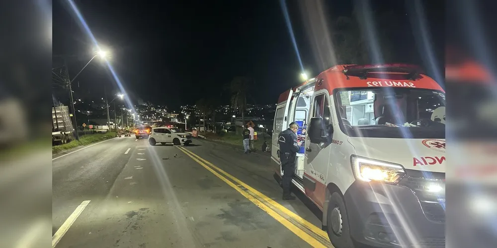 O acidente aconteceu na noite desta terça-feira (25)