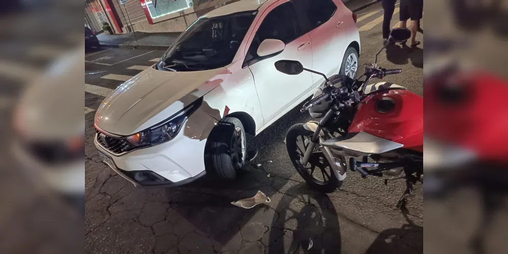 A colisão ocorreu por volta das 20 horas da noite